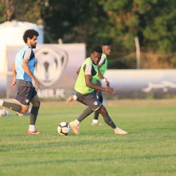 هجر يجري مرانه الرئيسي استعداداً لمباراة الخليج .. وبعثة الفريق تغادر غداً إلى الدمام هجر يجري مرانه الرئيسي استعداداً لمباراة الخليج .. وبعثة الفريق تغادر غداً إلى الدمام