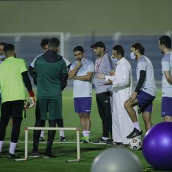 هجر يتجاوز النجوم بثنائية