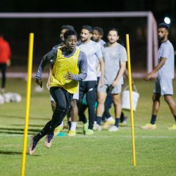 الفريق الأول لكرة القدم بنادي هجر يعاود تدريباته استعداداً للقاء الجبلين الفريق الأول لكرة القدم بنادي هجر يعاود تدريباته استعداداً للقاء الجبلين