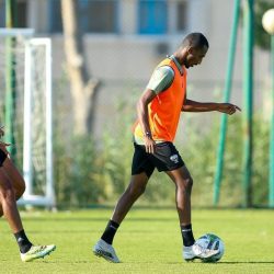 “رادان” يكتفي بحصة صباحية .. وجولة حرة للاعبين في المساء