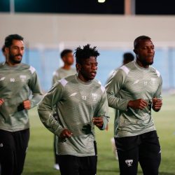 طائرة هجر تكسب القارة بثلاثة أشواط مقابل شوطين طائرة هجر تكسب القارة بثلاثة أشواط مقابل شوطين