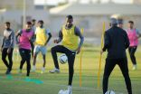 الفريق الأول بنادي هجر يواصل استعداداته لمباراة الأخدود