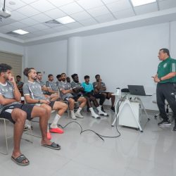 المهاجم الغاني “ألبرت أمواه” هجراوي